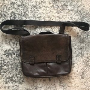 Fossil Men’s Leather Crossbody Messenger Bag